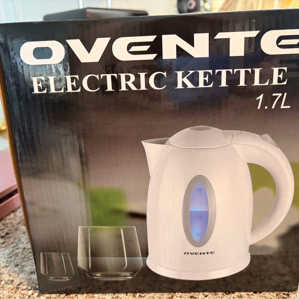 Ovente White Electric Kettle 1.7L
